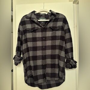 American Eagle Black and Gray Plaid Button-Up Shirt